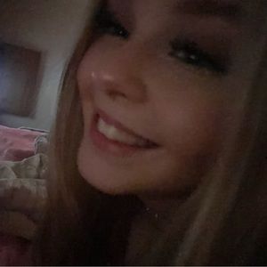 Meet your Posher, Bella